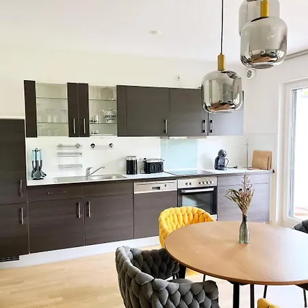 アパート Stilvolleauszeit Mit Garten - 15 Min Bis Koeln ヒュルト