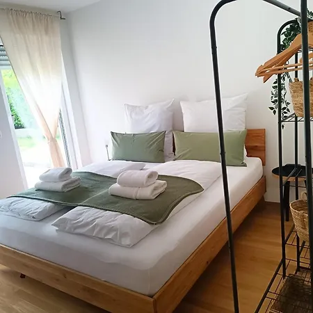 Stilvolleauszeit Mit Garten - 15 Min Bis Koeln アパート